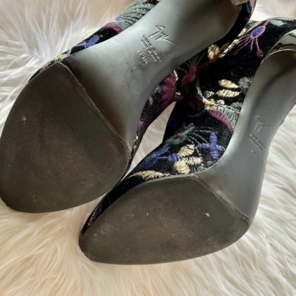 Giuseppe Zanotti Bimba Magdalena Floral Velvet Brocade Embroidered Sock Booties - Picture 9 of 9